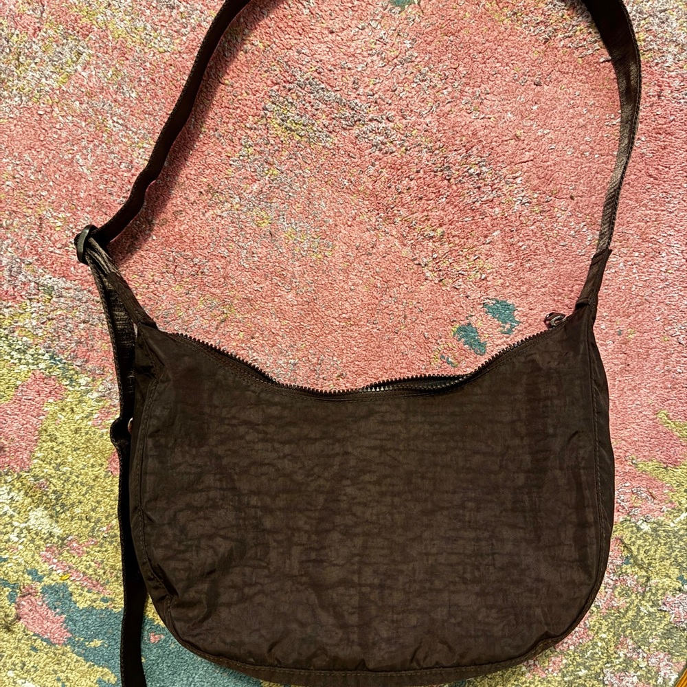 BAGGU Chocolate Plum medium crescent